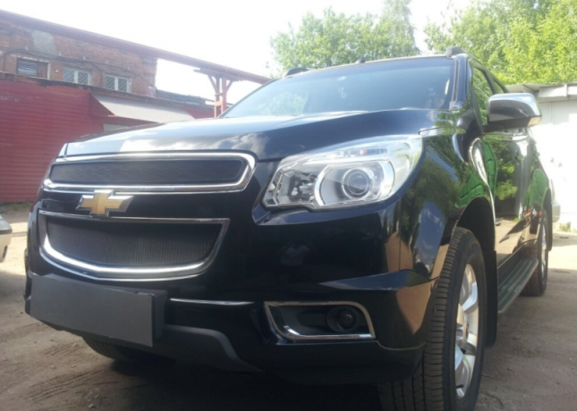 Защита радиатора "Standart" Chevrolet Trailblazer (2012-2015) чёрная купить недорого с доставкой в Саров