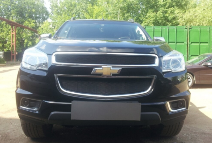 Защита радиатора "Standart" Chevrolet Trailblazer (2012-2015) чёрная купить недорого с доставкой в Саров