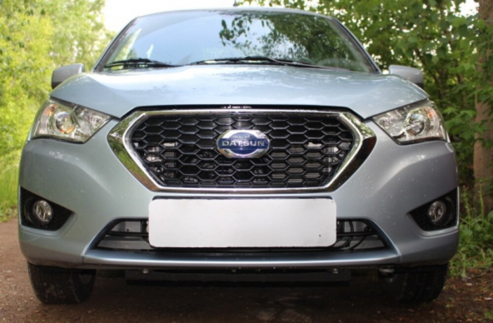 Защита радиатора "Standart" Datsun mi-Do (2015-н.в.) чёрная купить недорого с доставкой в Саров