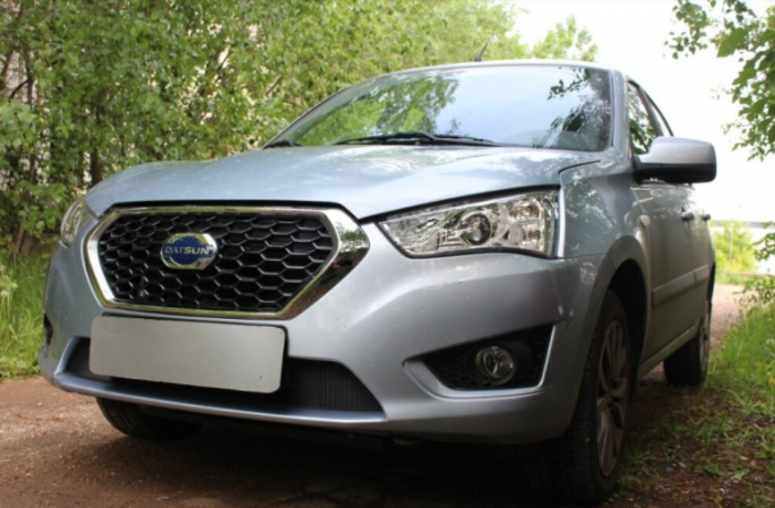 Защита радиатора "Standart" Datsun mi-Do (2015-н.в.) чёрная купить недорого с доставкой в Саров