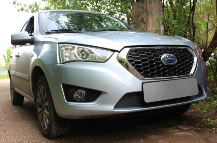 Защита радиатора "Standart" Datsun mi-Do (2015-н.в.) чёрная купить недорого с доставкой в Саров