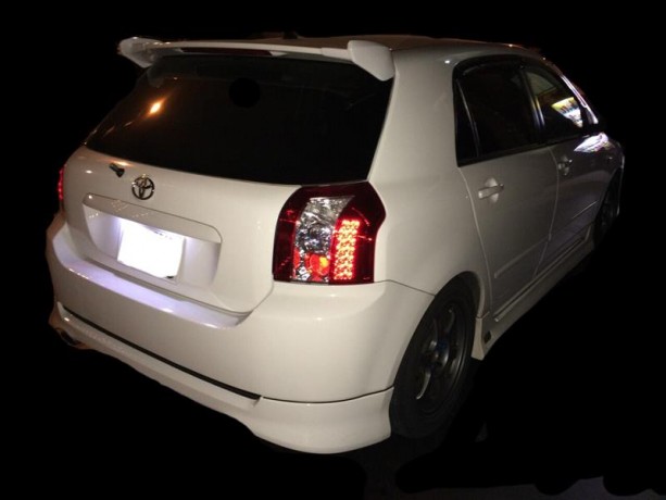 Накладки-уши на спойлер "C-One" Toyota Corolla Runx / Allex купить недорого с доставкой в Саров