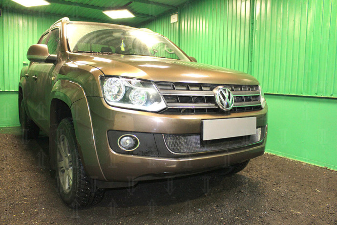 Защита радиатора "Standart" Volkswagen Amarok (2010-2016) 3 ребра жесткости, чёрная купить недорого с доставкой в Саров