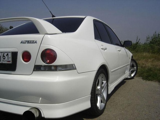 Накладки на заднюю оптику Toyota Altezza (10) купить недорого с доставкой в Саров